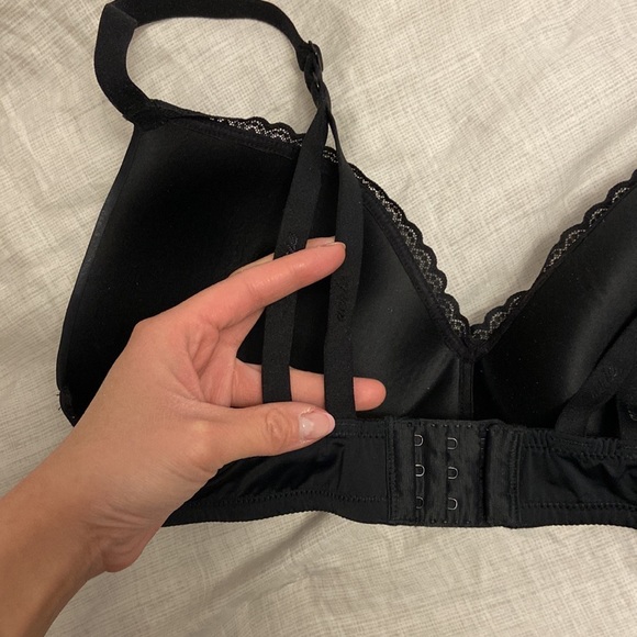 Aerie Real Happy Wireless lightly lined bra in black, size: 38C - Picture 6 of 8